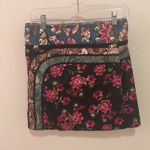 Reversible and Adjustable Mini Skirt w/ Purse
